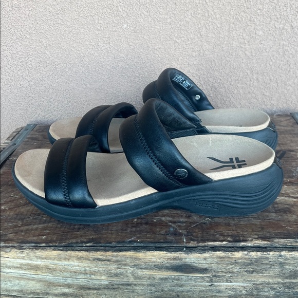 KURU Coda Mesa jet black Black Women's Sandals - Picture 4 of 10